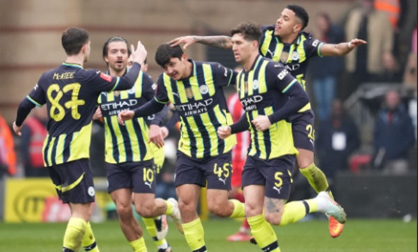 5 điểm nhấn Leyton Orient 1-2 Man City: Bế tắc tột độ; Đẳng cấp của đội trưởng