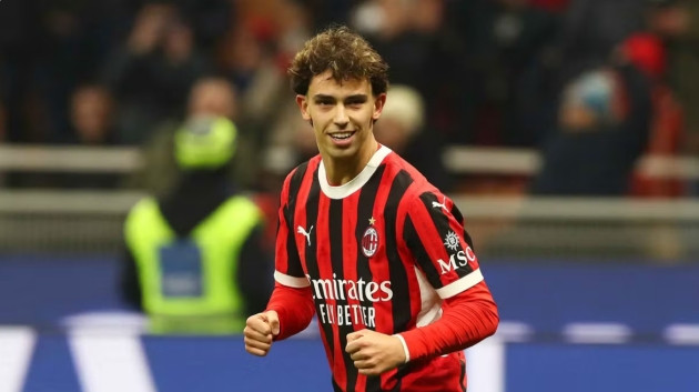 AC Milan 3-1 Roma: Abraham rực sáng, Joao Felix lập siêu phẩm