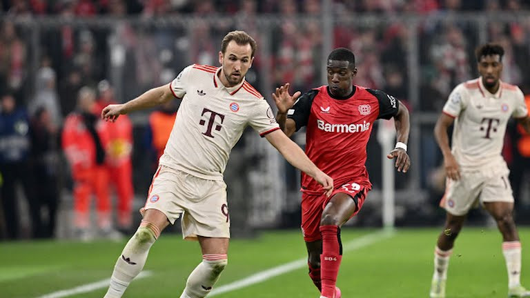 Alisson xuất sắc trong chiến thắng trước PSG