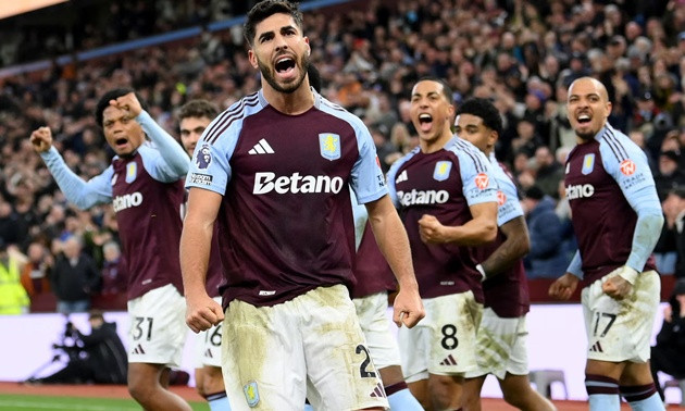 Asensio lập cú đúp