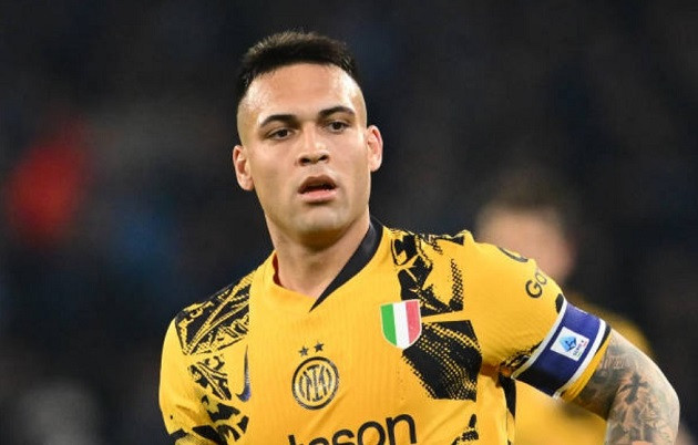 Hình ảnh cầu thủ Inter Milan trong trận đấu