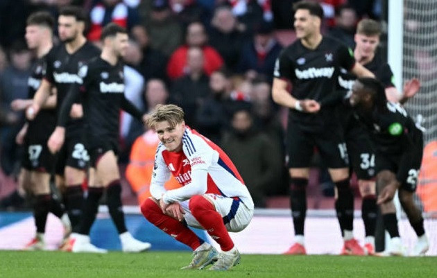 Jarrod Bowen ghi bàn