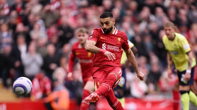 Liverpool 3-1 Southampton: Hai bộ mặt khác biệt; Trao chức vô địch ngay và luôn