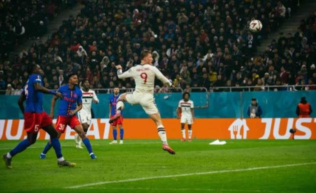 Người thắng kẻ thua sau trận FCSB 0-2 MU