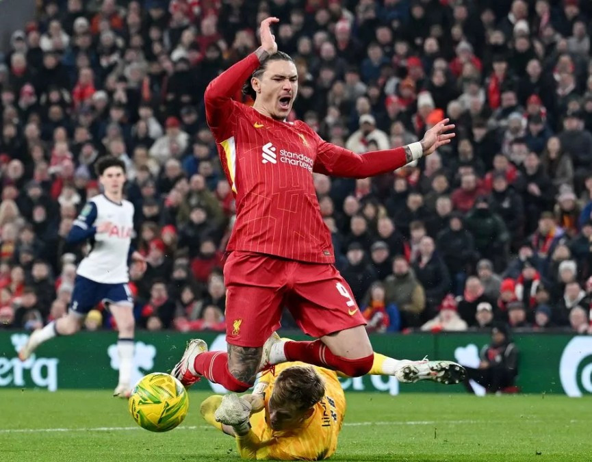 Nunez đem về quả 11m cho Liverpool