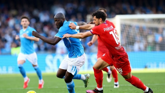 Quá đắng! 3 cựu sao MU cùng tỏa sáng trong trận Napoli 2-1 Fiorentina